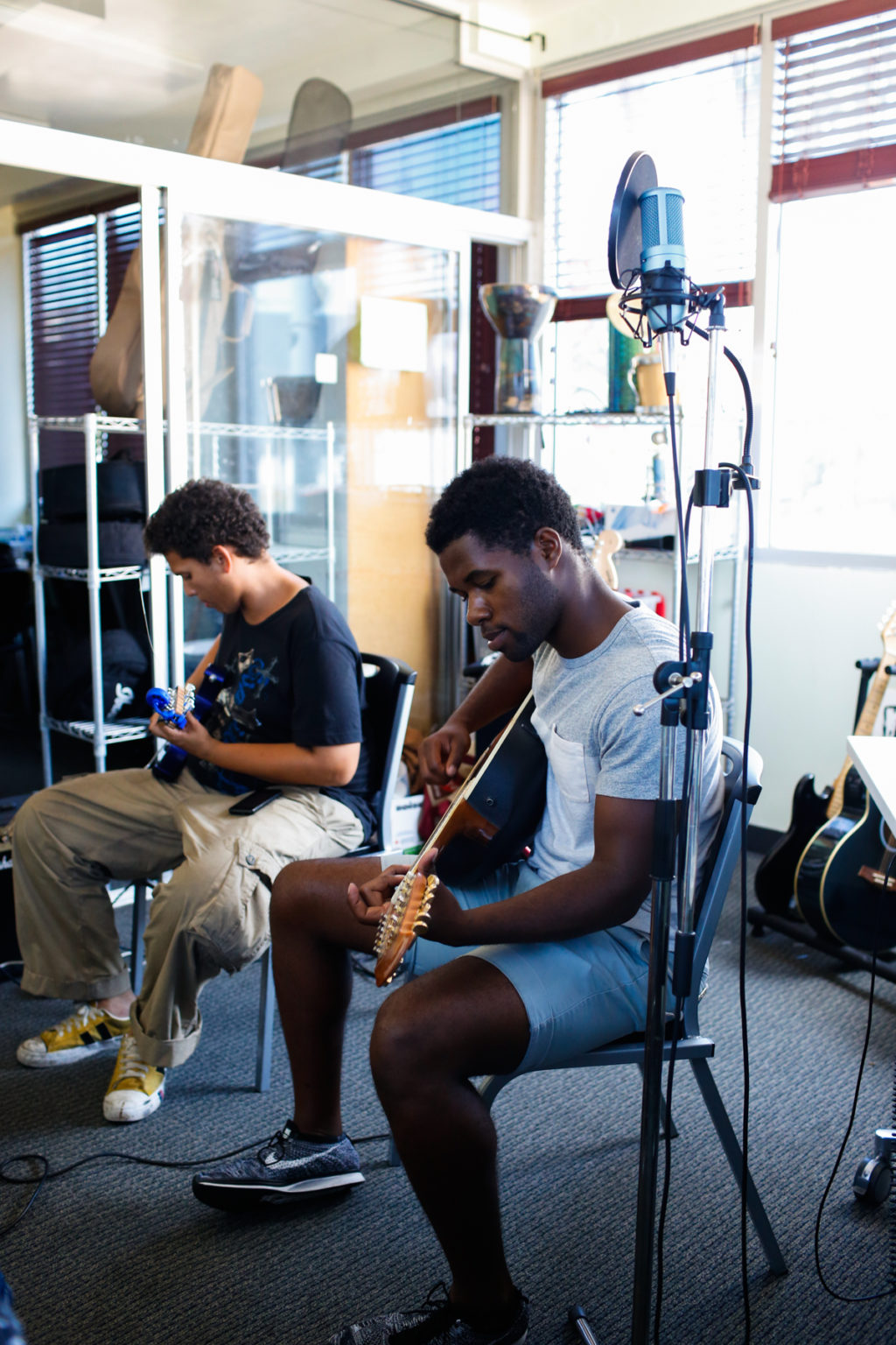 Gia Canali Photography Gives Back : My Friend's Place