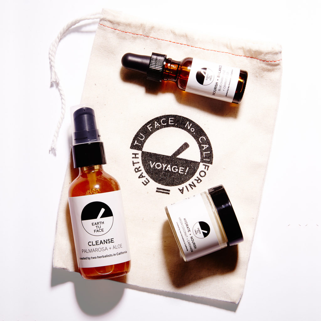 Facial-Skincare-Travel-Kit-Cleaser-Serum-Cream-1d95763b-cec4-4d47-ac4c-934c5fb31d8c
