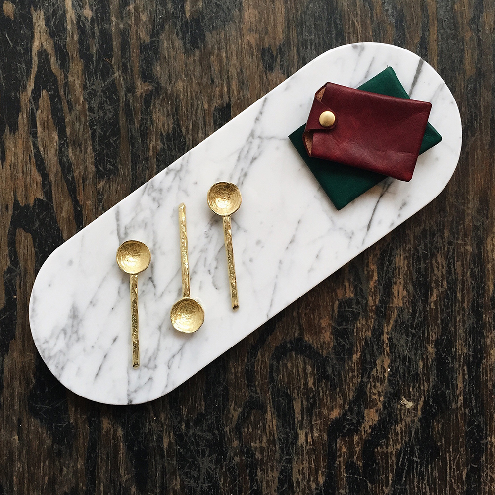 marble-serving-board1-3bf2bbb9-7cf5-44f7-b5f3-73e77440eb9f